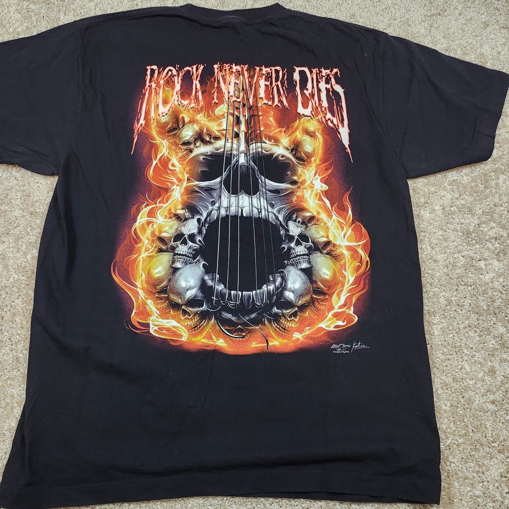 Rock Never Dies Mens Black Skull Guitar Flame Graphic T-Shirt with Piercing XL - Picture 6 of 7